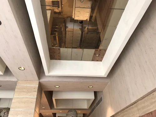 Mirror Ceiling